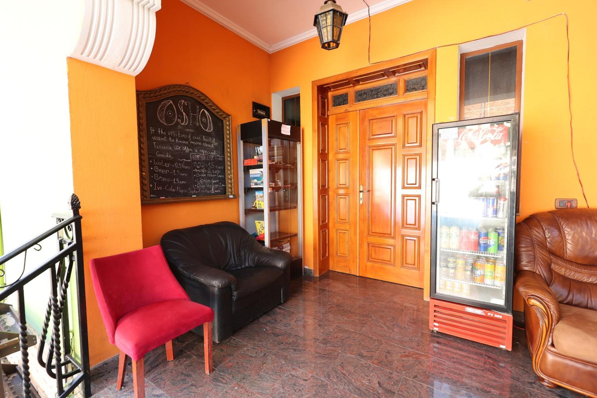 Hostel Osho Tirana Exterior foto